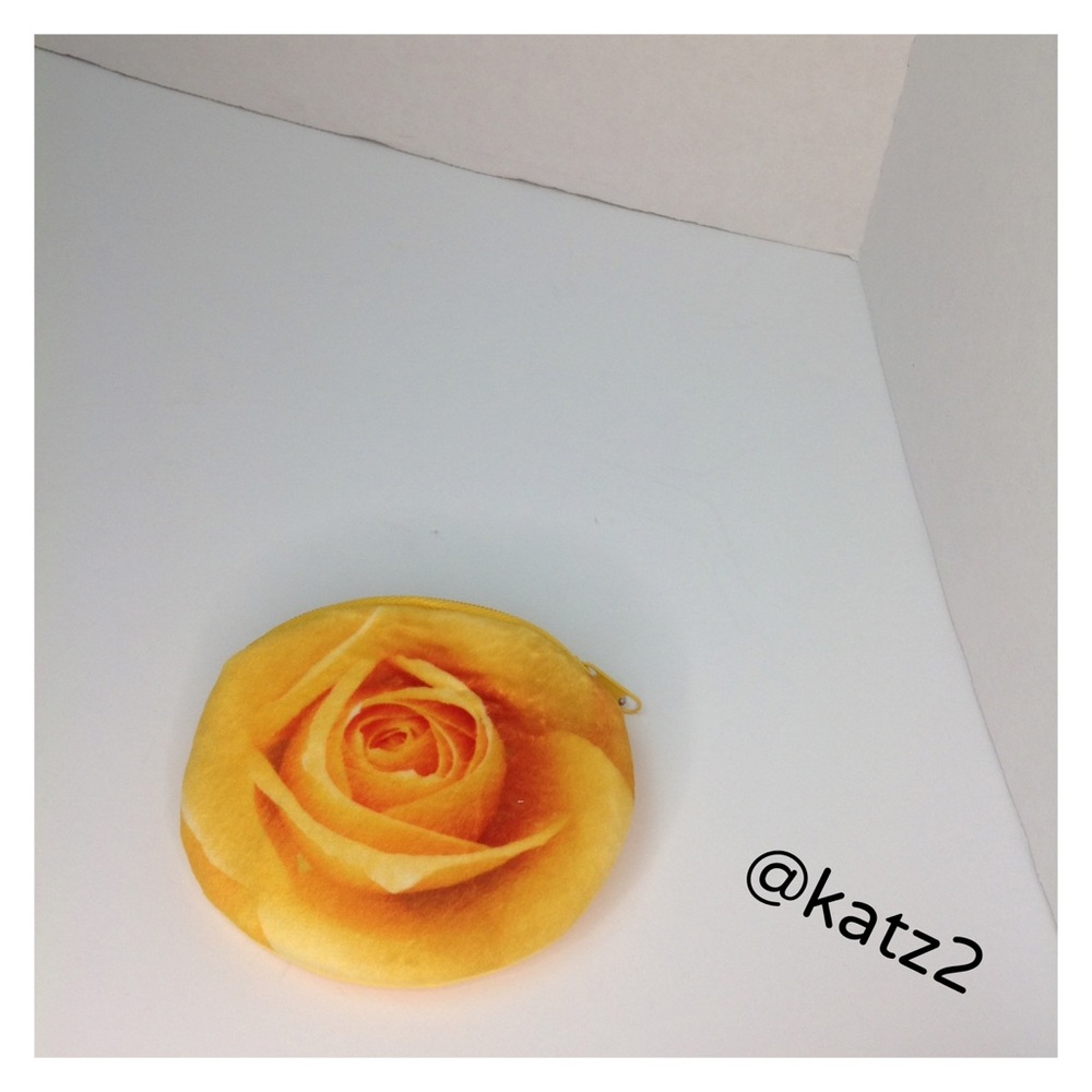 Plush 3-D Rose Photo Zippered Coin Purse - NWOT